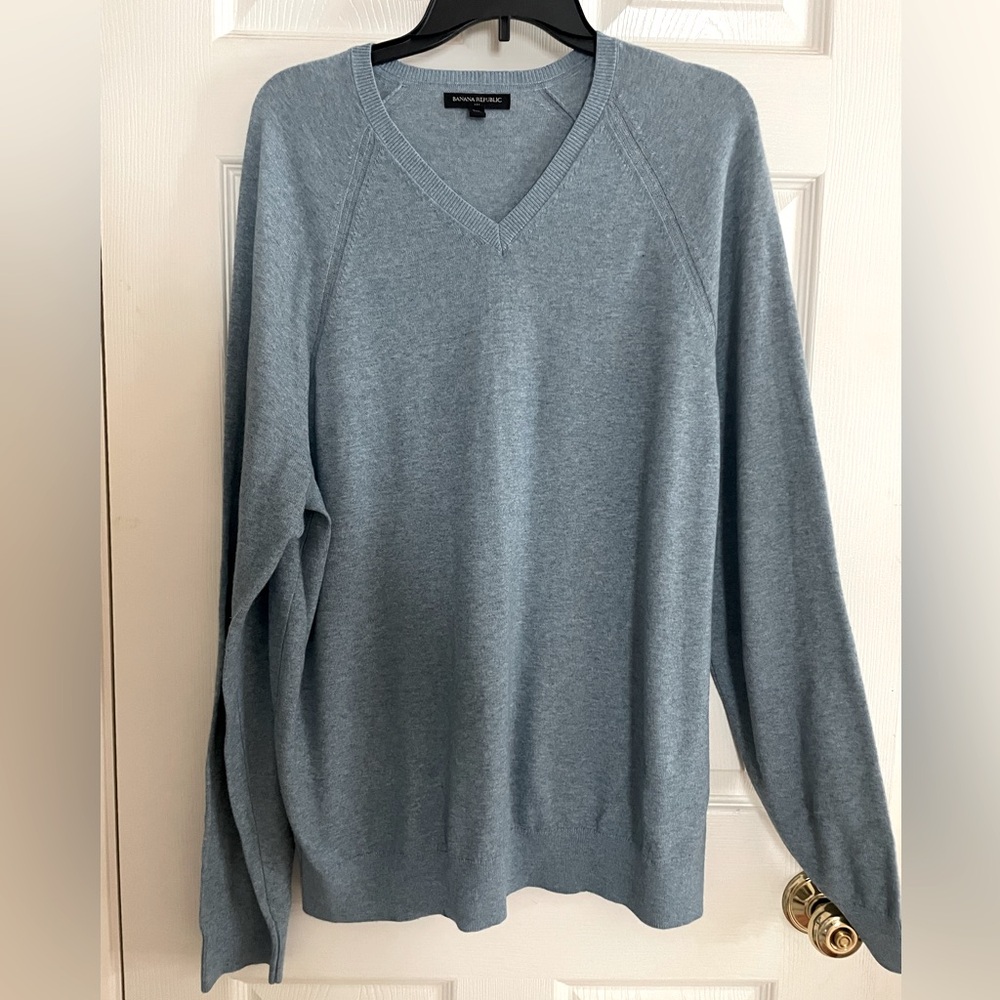 Banana Republic‎ Light Blue 100% Cotton V- Neck Sweater